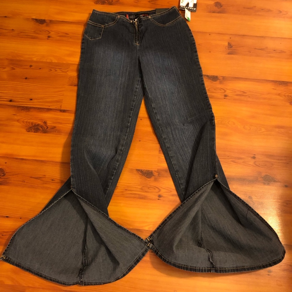 NWT • Yada Jeans